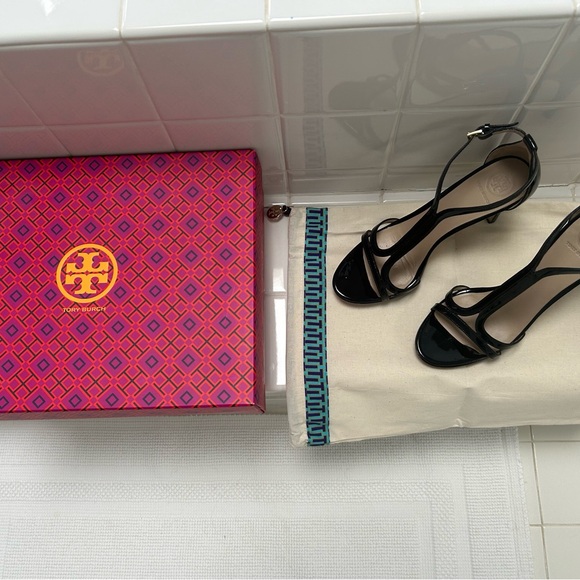 Tory Burch Black Women's Shelley sandal/heel - Picture 6 of 9